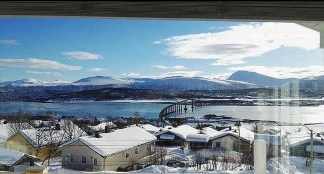 Moderne Og Trivelig Leilighet, Med Unik Utsikt Apartment Tromso Luaran gambar