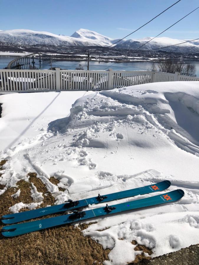 Moderne Og Trivelig Leilighet, Med Unik Utsikt Tromso Luaran gambar