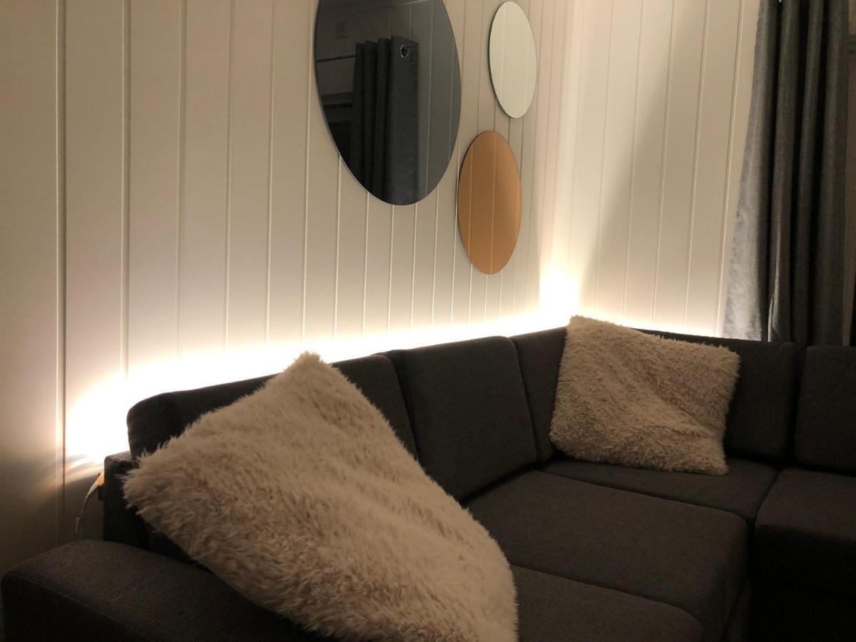 Moderne Og Trivelig Leilighet, Med Unik Utsikt Tromso Luaran gambar